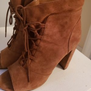Brown suede boot